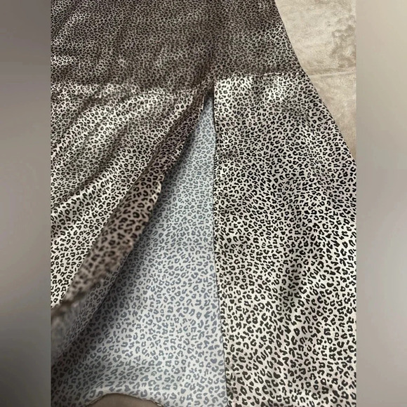 Jade and Jane Leopard Satin Slip Dress Size Large NWT - Picture 5 of 6